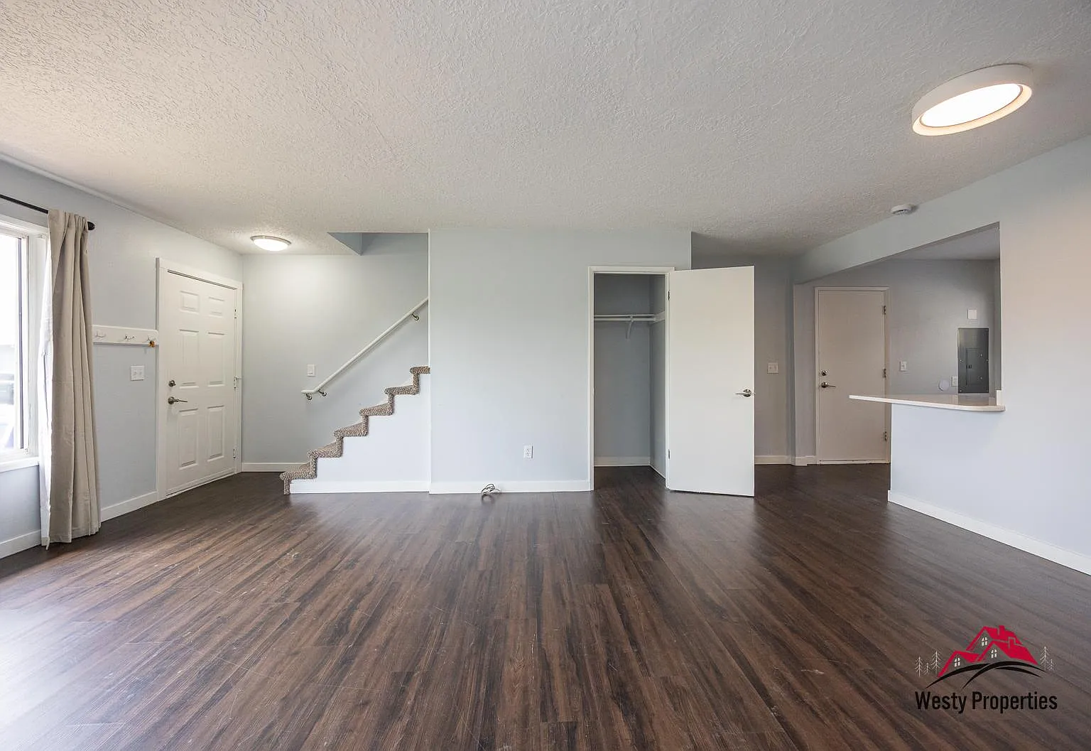 6721 NE Klickitat St - 6721 — Photo 3