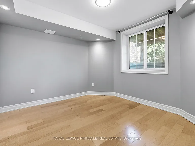 98 Ner Israel Dr #BASEMENT — Photo 7