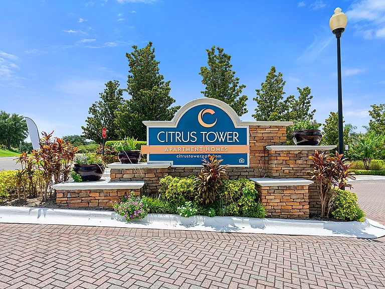 Citrus Tower — Photo 33