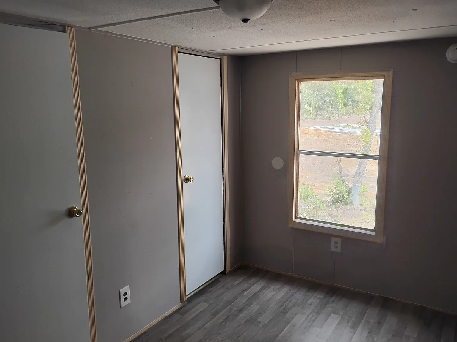 3 bed, 1150 sqft, $900 — Photo 3