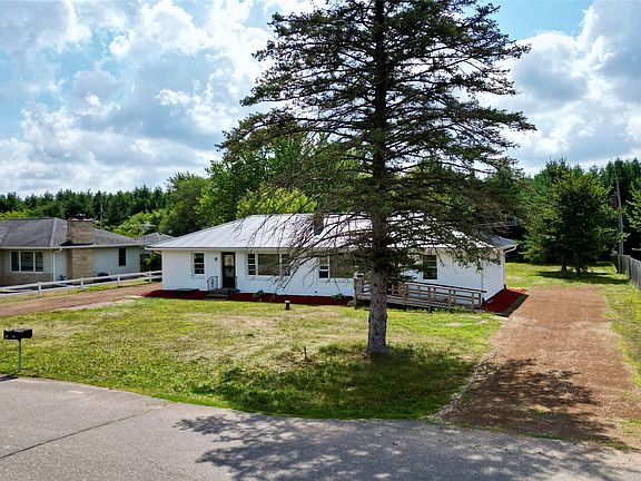 3rd image of 13797 88th Avenue #1-2