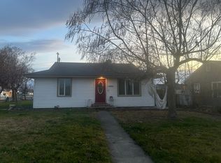 1904 W Irving St, Pasco, WA 99301
