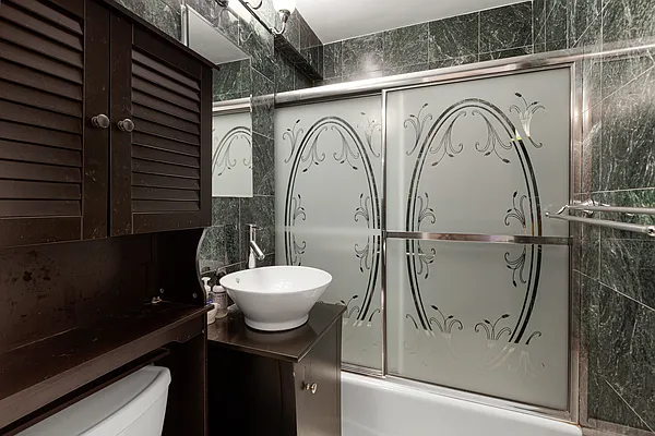 Sold by Platinum Properties | media 7