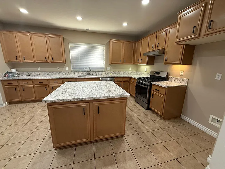 13252 Placentia St — Photo 19