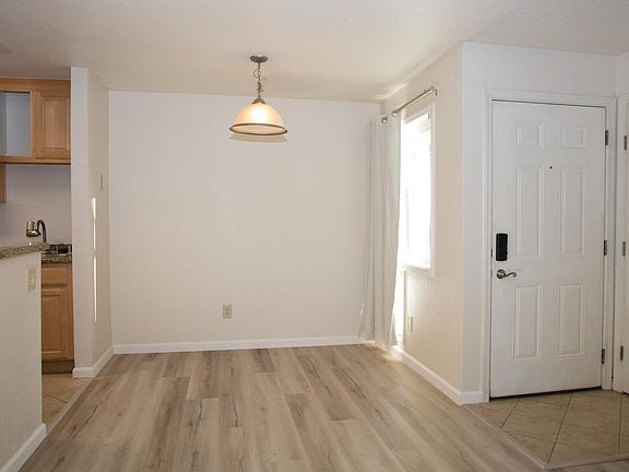 2nd image of 180 Monte Verano Ct