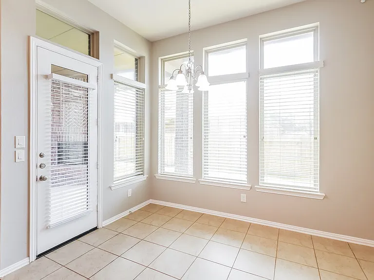 29023 Oldfield Ct — Photo 7