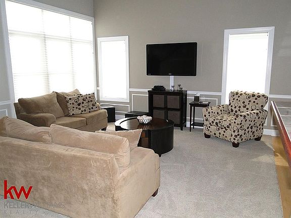 3rd image of 2031 NW Bewley Ct