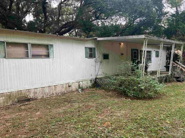 132 Majors Rd, Pensacola, FL 32503