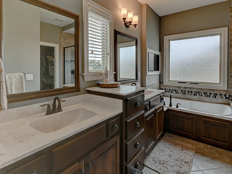12505 S Laci Cir — Photo 77