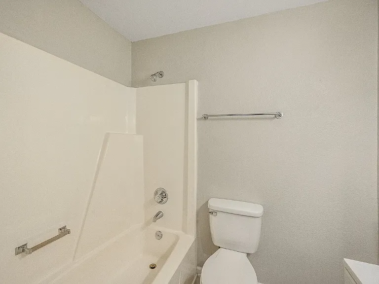 255 Paradise Blvd #10 — Photo 22