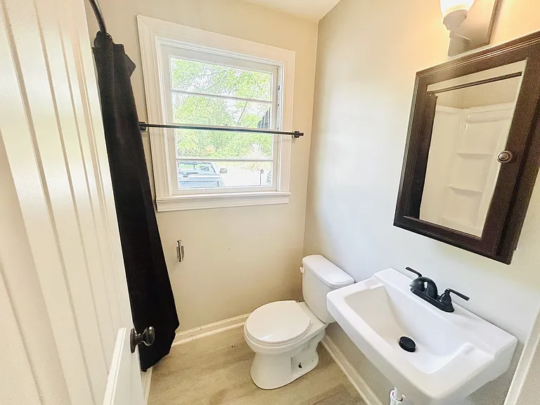 1102 Rumar St — Photo 7