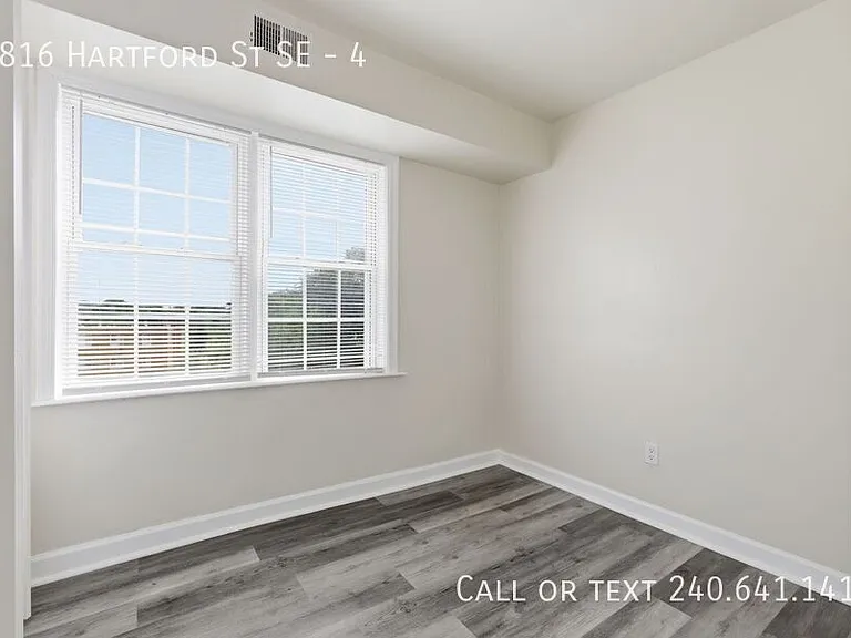 2816 Hartford St SE #4 — Photo 6