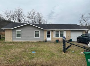 1405 Green Valley Dr, Ashland, KY 41102