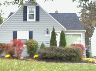 11703 Crofton Rd, Garfield Heights, OH 44125