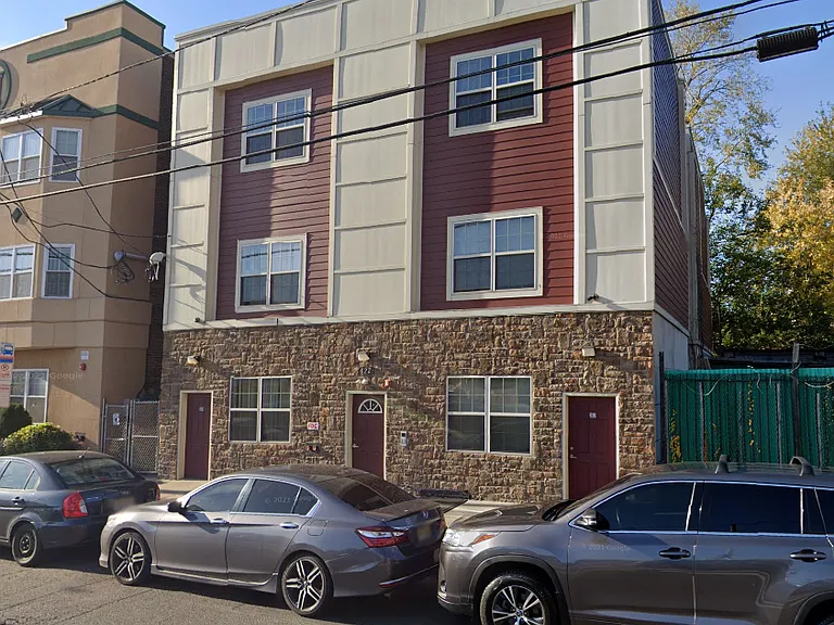 622-624 E Jersey St #203 — Photo 1