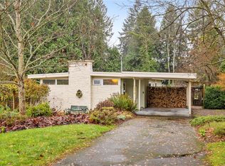 1870 Deerborne Pl, Nanaimo, BC V9T 1A2