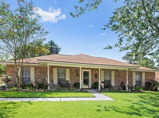 825 Shadybrook Dr, Baton Rouge, LA 70816