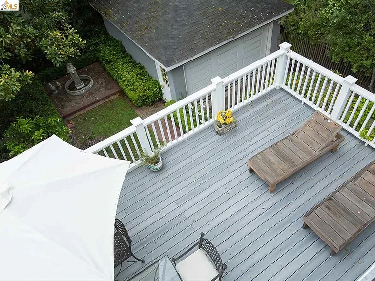 16 Craig Ave — Photo 20