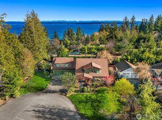 10234 Rodal Ct NE, Bainbridge Island, WA 98110