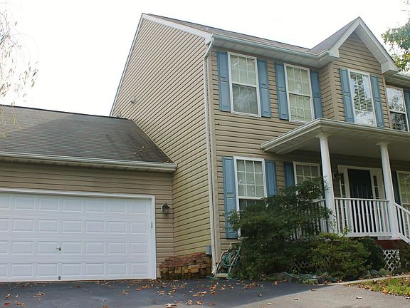 2nd image of 7300 Harvestview Ct
