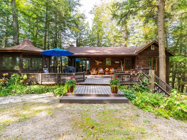 1058 Timber Trl, Bracebridge, ON P1L 1X1