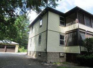 17 Branch Ave, North Smithfield, RI 02896