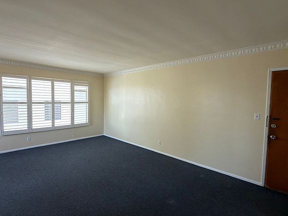 5th image of 5833 Willoughby Ave #W-5