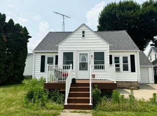 16 S State St, Waupun, WI 53963