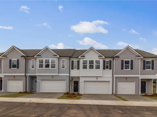 1237 McCoy St, Opelika, AL 36801