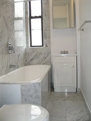 Rented by Tower Brokerage | media 30