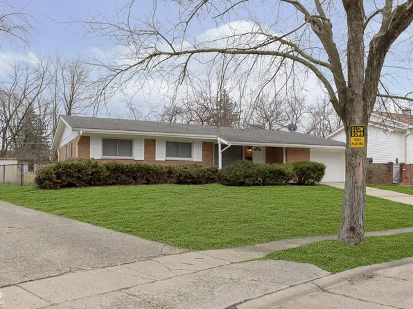 8209 E 36th Pl, Indianapolis, IN 46226