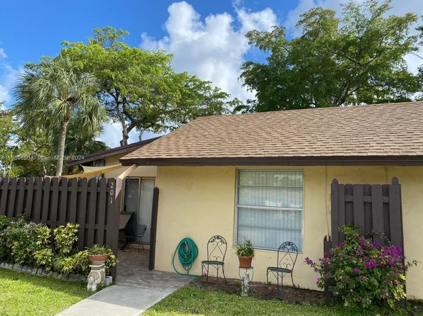201 Briarwood Cir #1-7, Hollywood, FL 33024