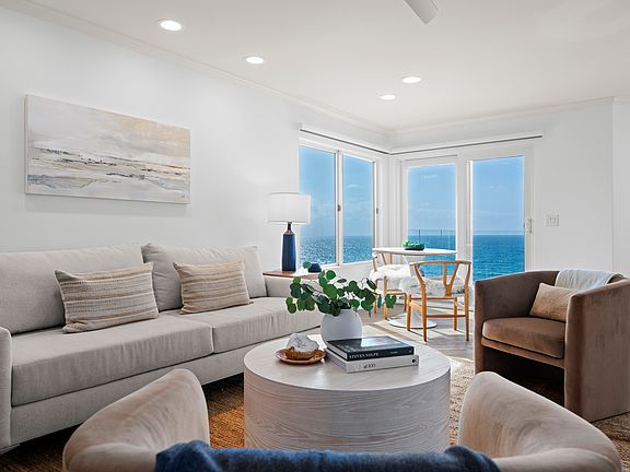4th image of 239 S Helix Ave #22