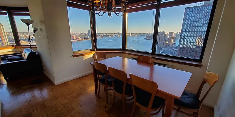 Rented by Luxury Habitat | media 6