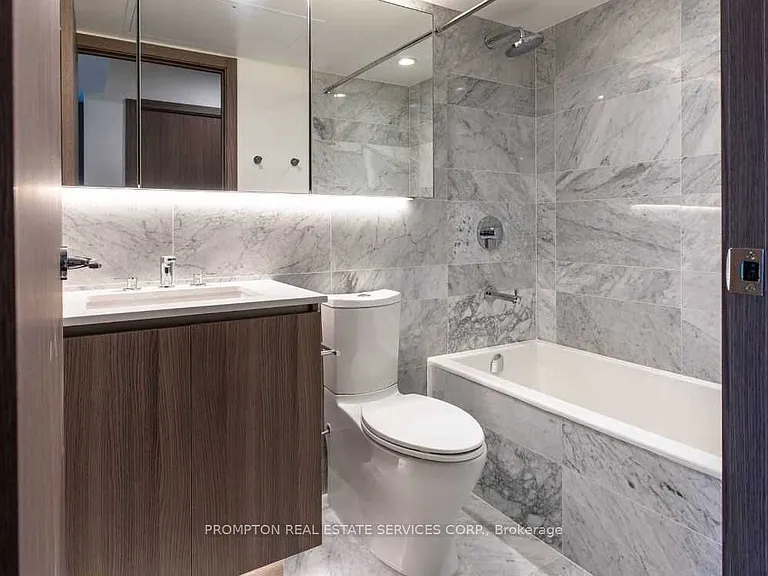 19 Bathurst St #4107 — Photo 8