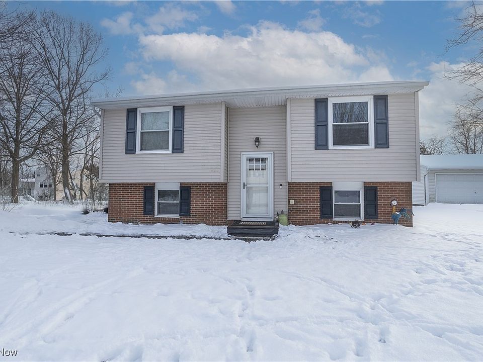 1st image of 2872 Diana Lynn Dr