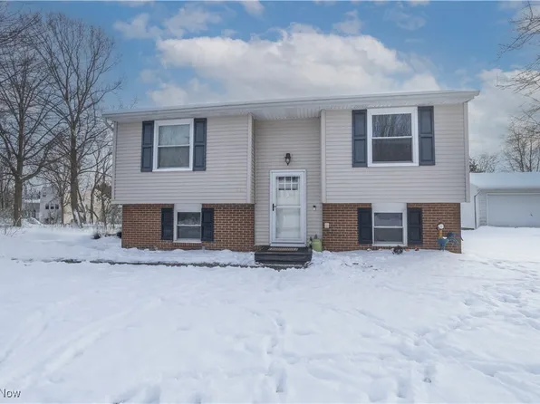 2872 Diana Lynn Dr, Stow, OH 44224