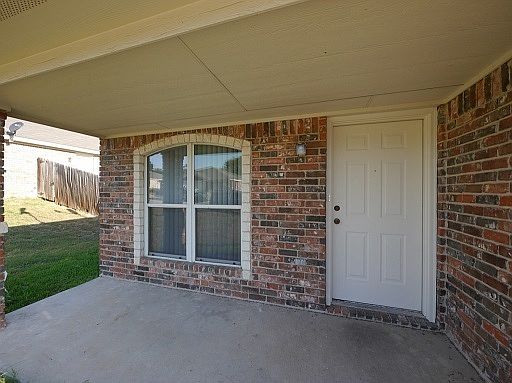 1st image of 305 Jeff Gordon Dr