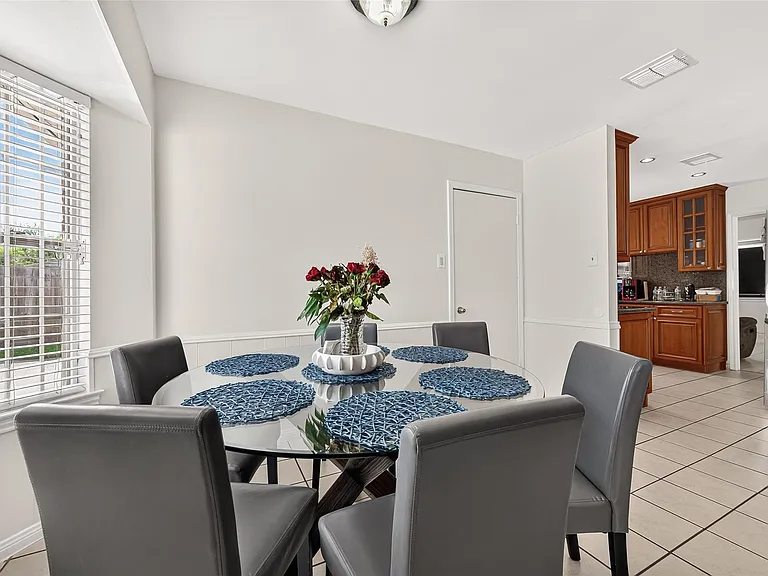8831 Sandstone St — Photo 14