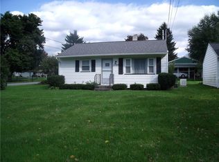 1798 Maple Ave, Palmyra, NY 14522