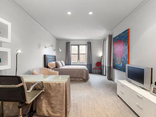 25-40 31st Ave #6F, Astoria, NY 11106