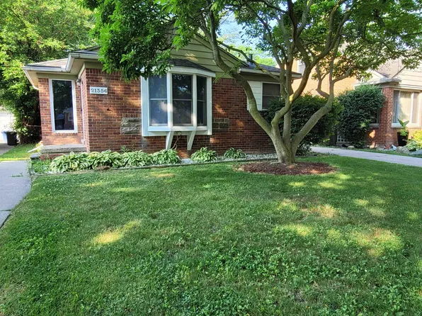 21356 Newcastle Rd, Harper Woods, MI 48225