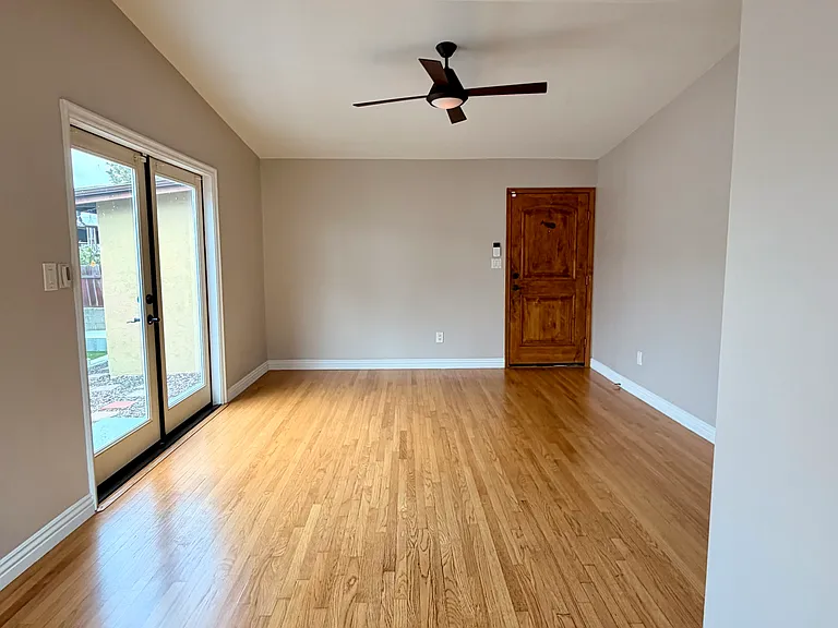 2874 Greyling Dr — Photo 18