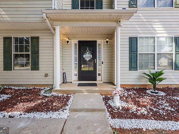 2nd image of 795 Compton Ln