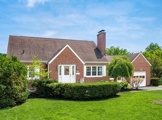 64 Edgevale Rd, Columbus, OH 43209