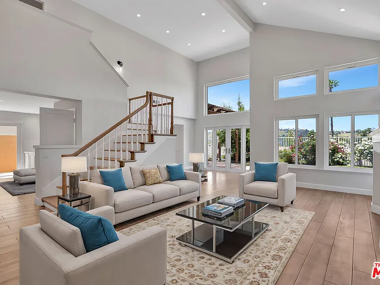 24701 Calle Conejo — Photo 6