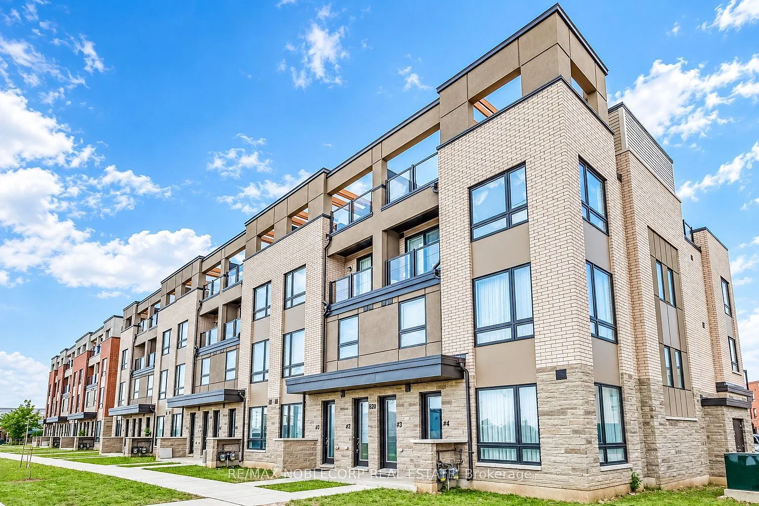 3 bed, $3,350 — Photo 1