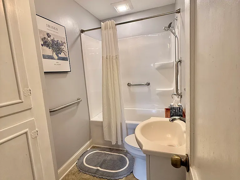 2610 W Victory Ct — Photo 5