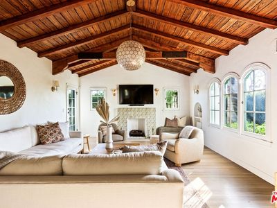 6401 Drexel Ave, Los Angeles, CA, 90048