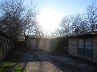1911 Hearthside Dr #B, Austin, TX 78757